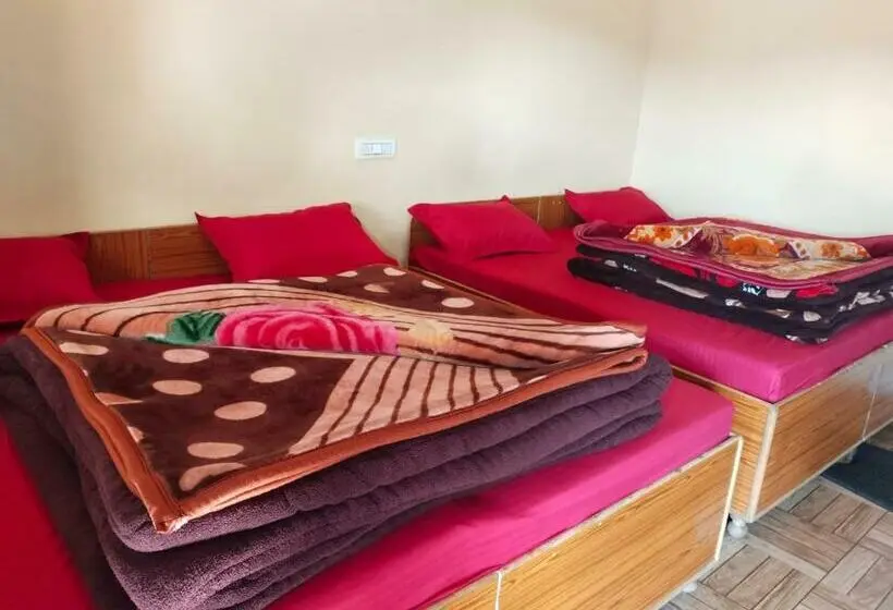 Standard Kolmen Hengen Huone, King Of Himalaya Homestay