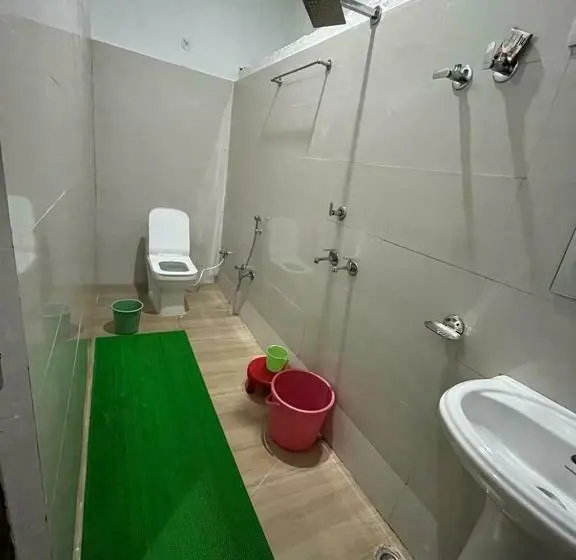 Standard Kolmen Hengen Huone, King Of Himalaya Homestay