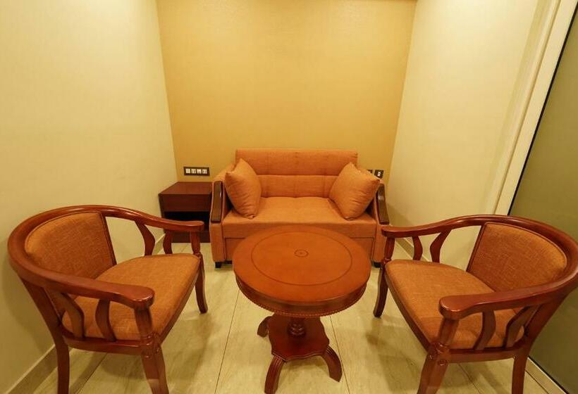 带大床的套房, Newline Orchid