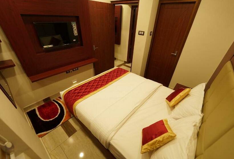 小型套房, Newline Orchid