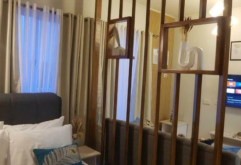 Студио Стандарт с Балконом, Island Staycation With Balcony, Exceptional Swimming Pool & Gym B2 2fluorite