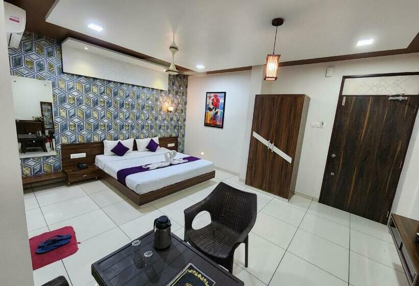 标准间, Sai Residency Morbi