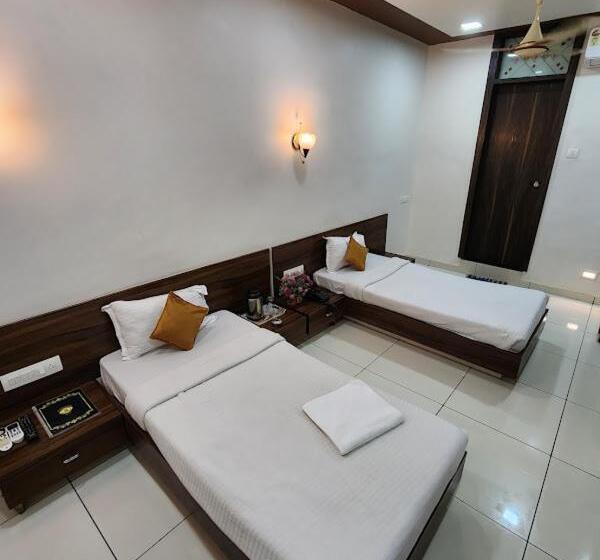 标准间, Sai Residency Morbi