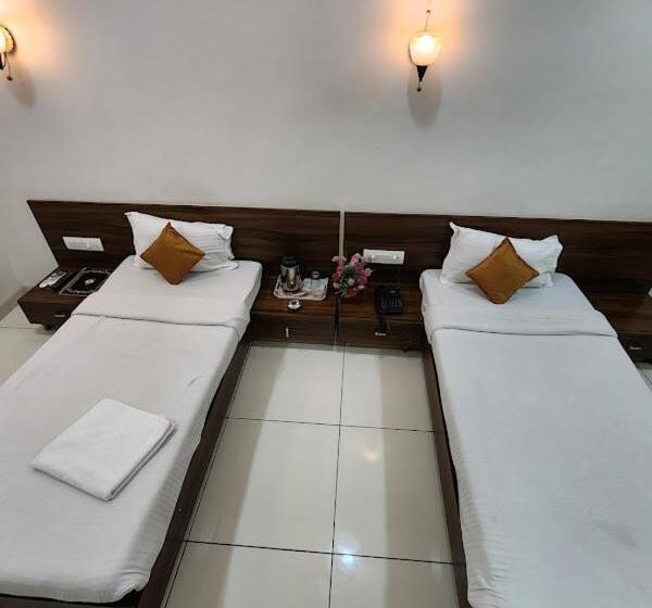 标准间, Sai Residency Morbi