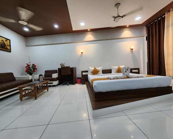 جناح ديلوكس, Sai Residency Morbi