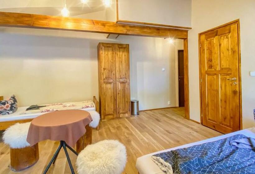 Четырехместный Номер Стандарт, Hospůdka Pod Rablinů
