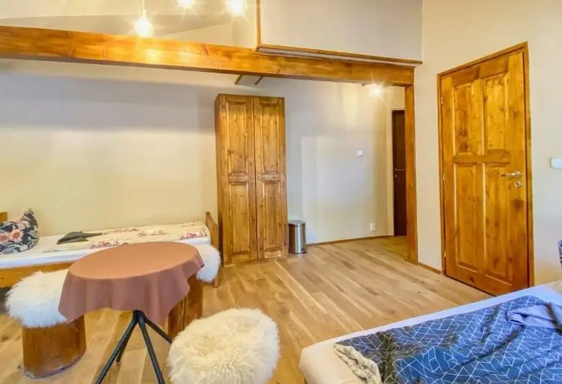 スタンダード４人部屋, Hospůdka Pod Rablinů