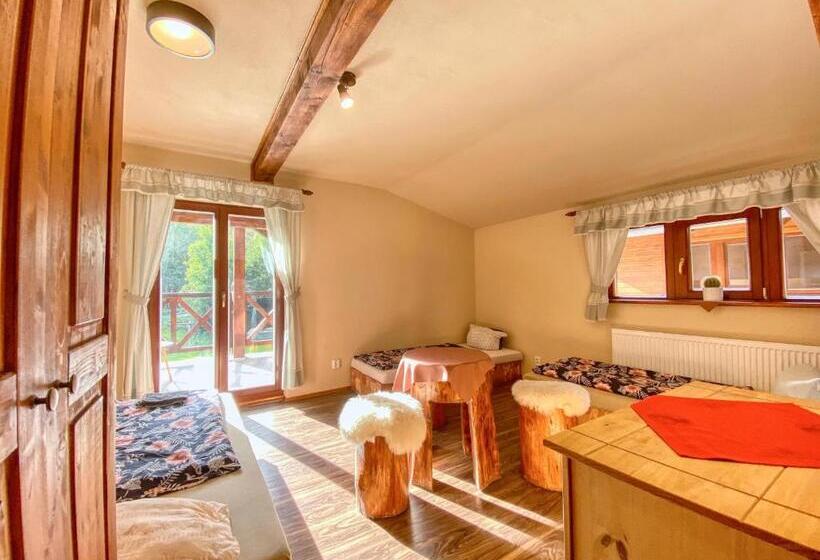 Pokój Standard Trzyosobowy, Hospůdka Pod Rablinů