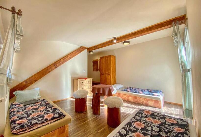 Háromágyas Standard Szoba, Hospůdka Pod Rablinů