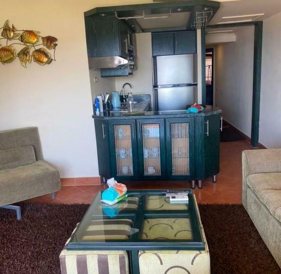 کلبه ییلاقی, Porto El Sokhna Pyramids Family Only