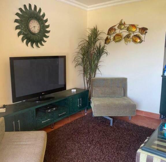 کلبه ییلاقی, Porto El Sokhna Pyramids Family Only