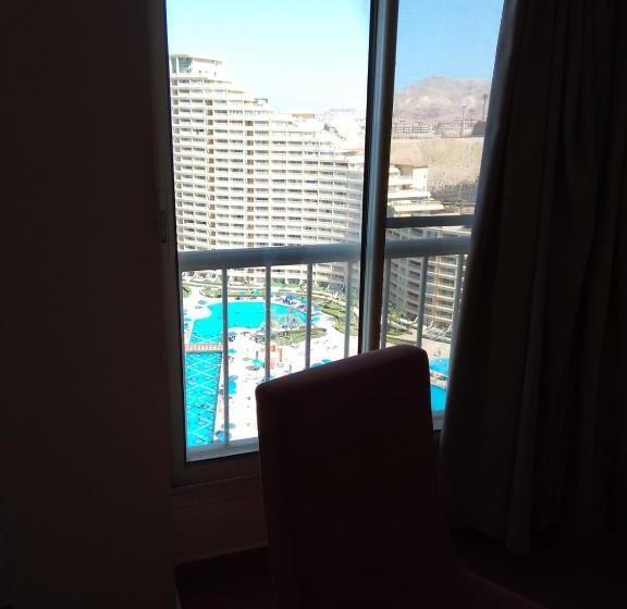 1 Bedroom Penthouse Apartment, Porto El Sokhna Pyramids Family Only