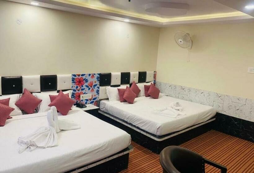 Трехместный Номер Классика, Oyo Flagship The Manali Nomads