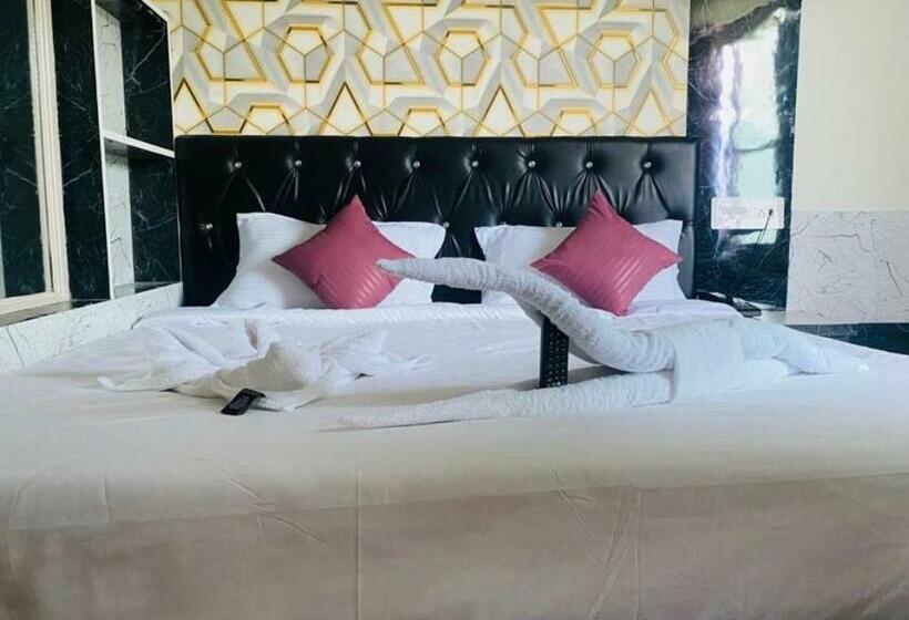 三人经典房间, Oyo Flagship The Manali Nomads