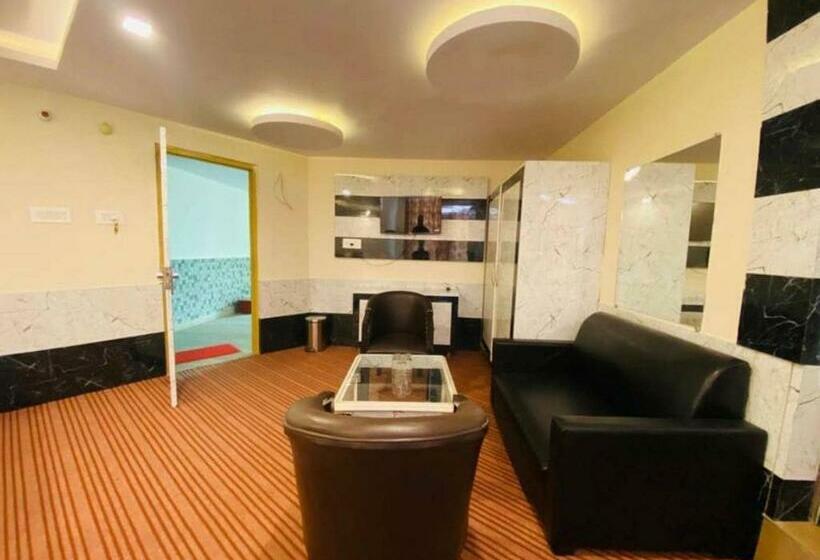 三人经典房间, Oyo Flagship The Manali Nomads