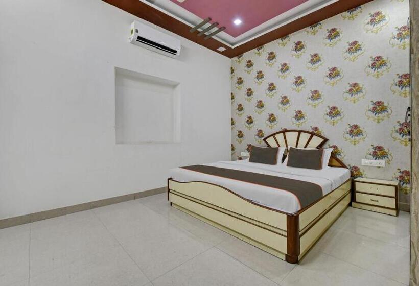 豪华三人间, Oyo Flagship The Manali Nomads