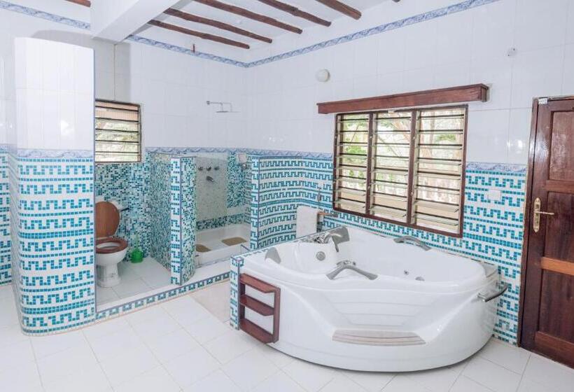 ویلای سوپریور 1 خوابه, Kijanii Cottages Diani Beach