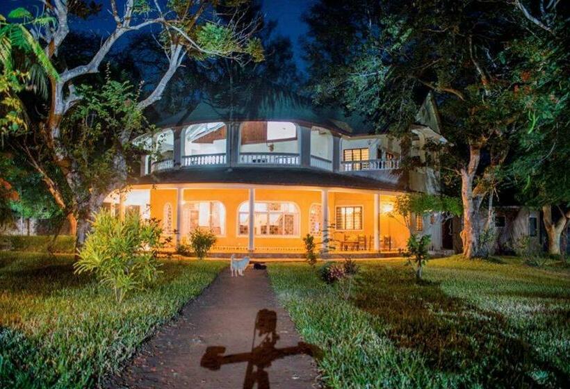 ویلای سوپریور 1 خوابه, Kijanii Cottages Diani Beach