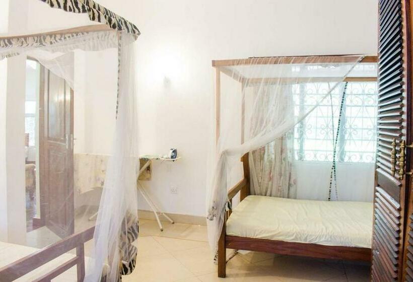 ویلای سوپریور 1 خوابه, Kijanii Cottages Diani Beach