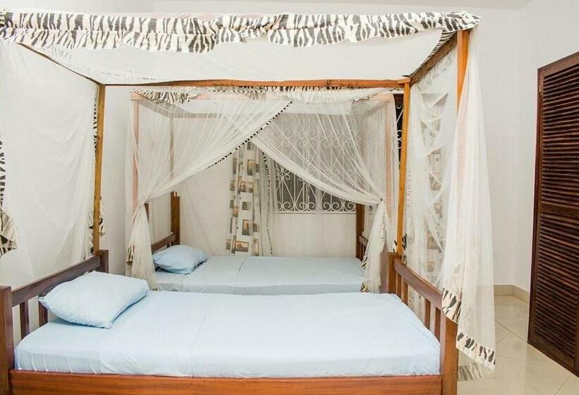 ویلای سوپریور 1 خوابه, Kijanii Cottages Diani Beach