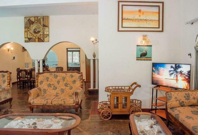 ویلای سوپریور 1 خوابه, Kijanii Cottages Diani Beach