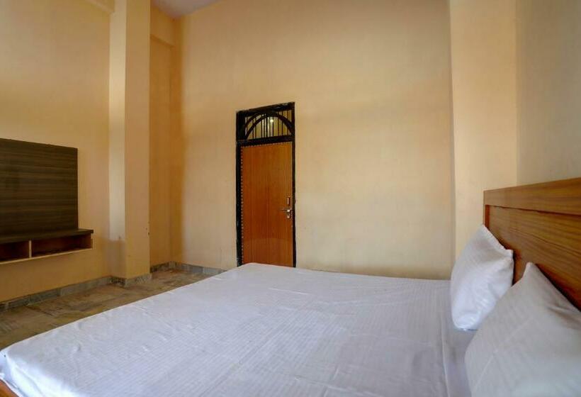 غرفة ديلوكس ثلاثية, Oyo Uttam Haveli