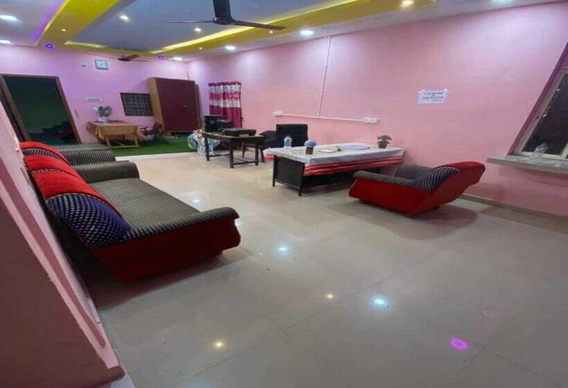 Pokój Trzyosobowy Klasyczny, Daffodil Lodging And Boarding