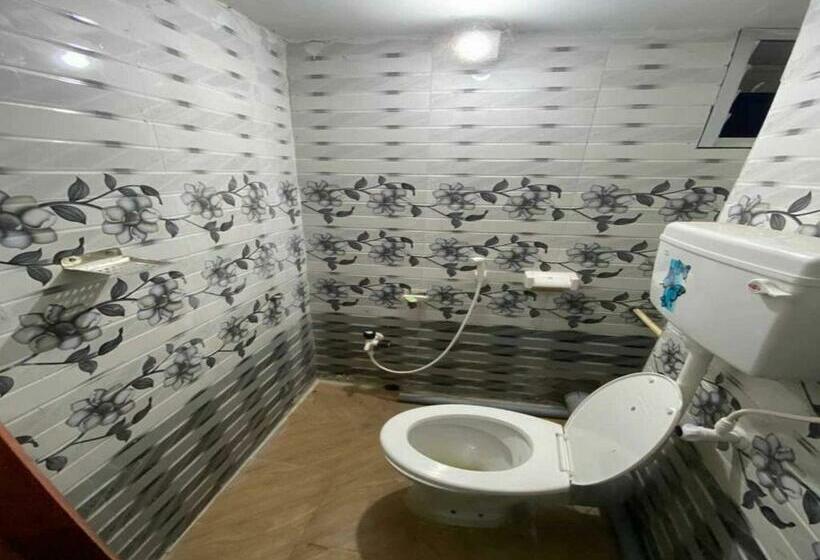 Pokój Trzyosobowy Klasyczny, Daffodil Lodging And Boarding