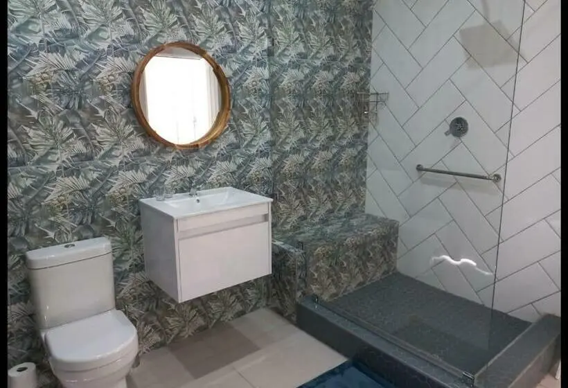 スタンダードルーム, Cronin Luxury Accommodation Room 1