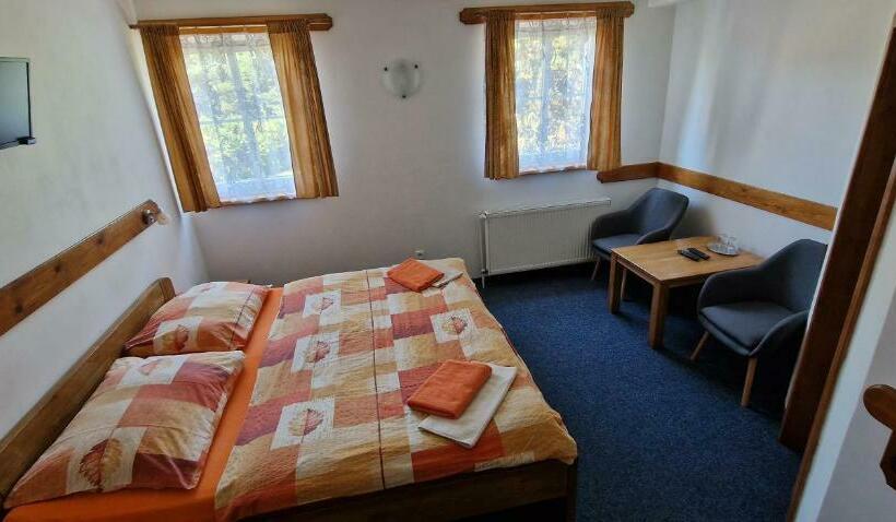 חדר סטנדרט, Penzion švýcarský Dvůr