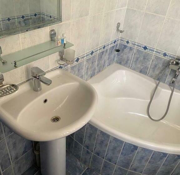 اتاق استاندارد, Real Tashkent