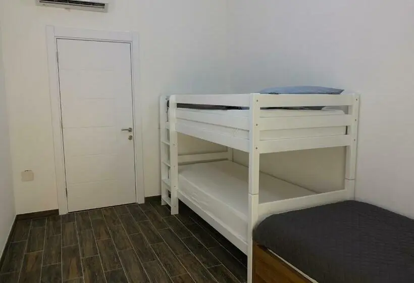 آپارتمان 2 خوابه, Adla Apartmani