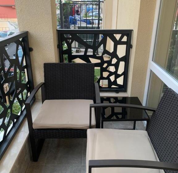 스탠다드 발코니 룸, Lotus