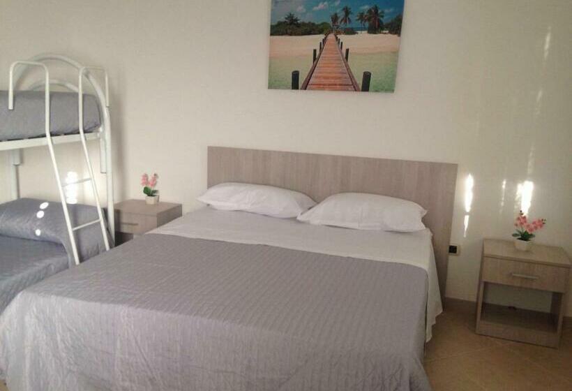 Family Room, Bastet Salento