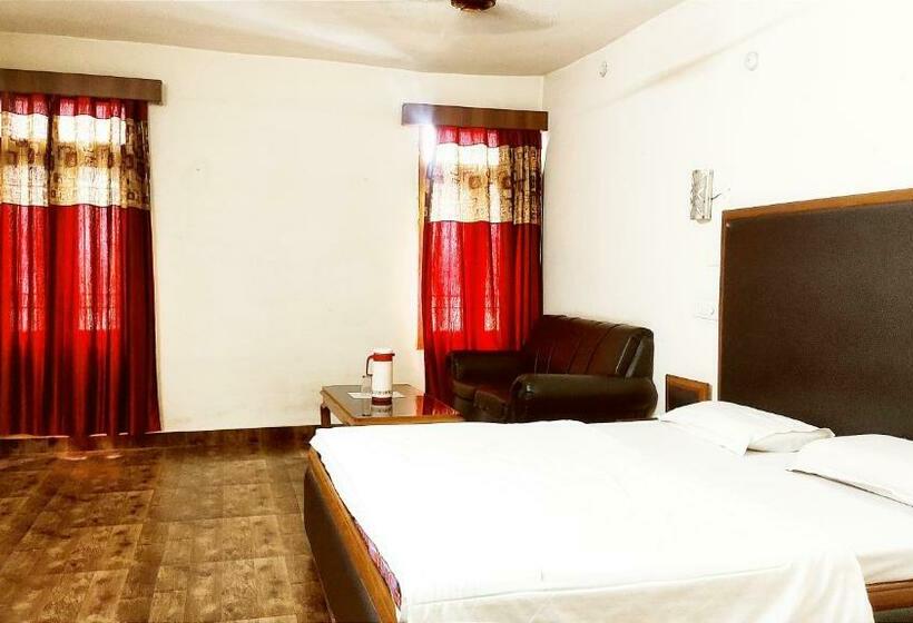 Номер Economy, International Bus Stand Jalandhar City