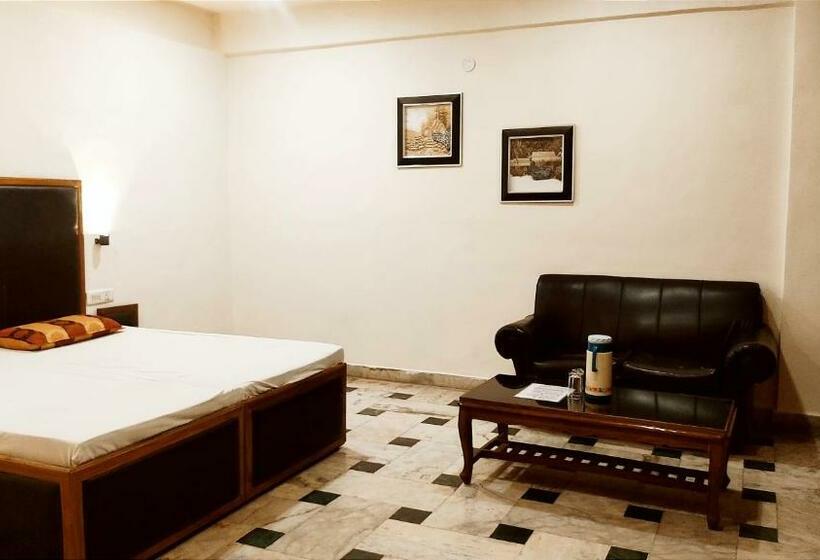 Номер Deluxe, International Bus Stand Jalandhar City