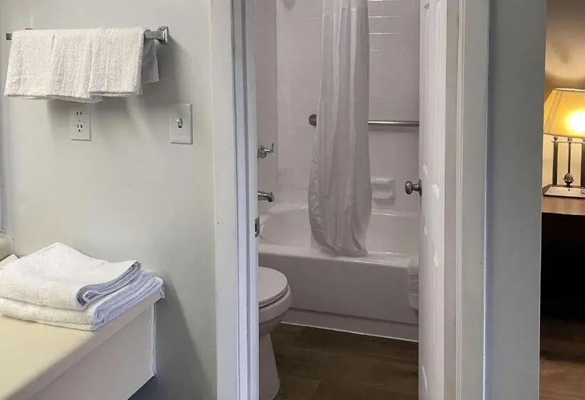 キングサイズベッドのスタンダードルーム, Motel 6 Wytheville, Va