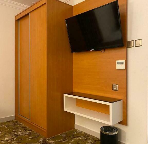 Deluxe Kamer met Kingsize Bed, فندق بلفيو بارك رويال Bellevue Park Royal