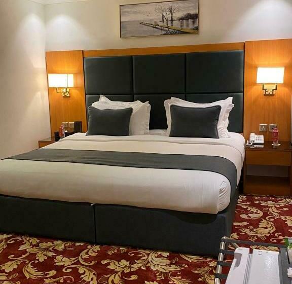스위트 킹사이즈 침대, فندق بلفيو بارك رويال Bellevue Park Royal