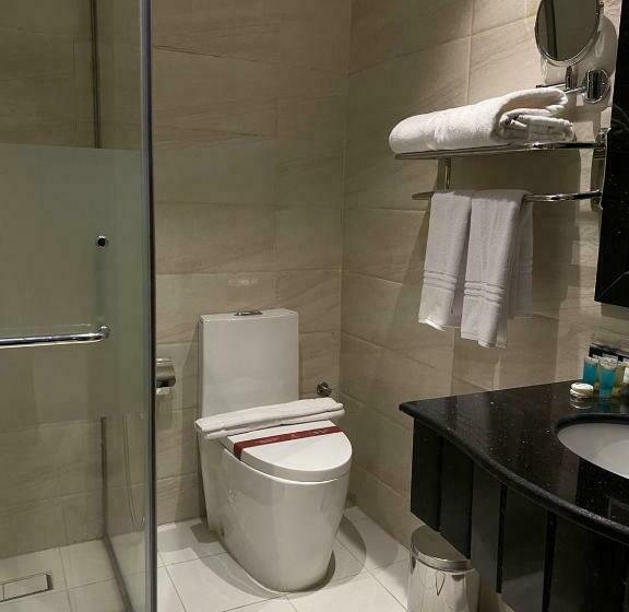 Appartement met 3 Slaapkamers, فندق بلفيو بارك رويال Bellevue Park Royal