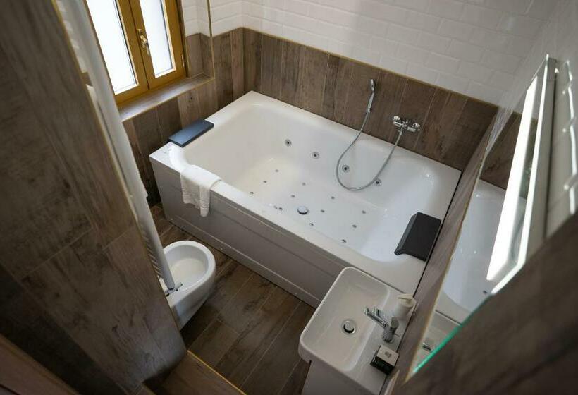 חדר סטנדרט עם ג'קוזי, Cala Baby Accommodation