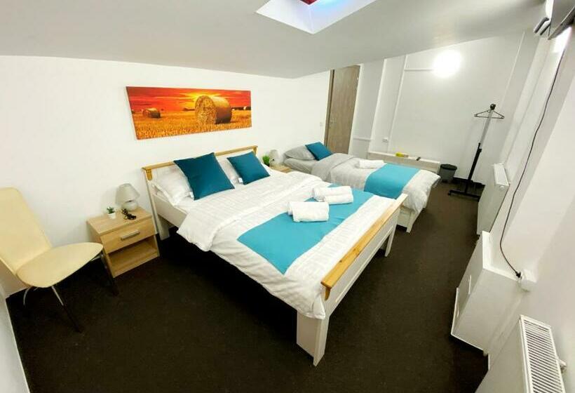 4인용 스탠다드 룸, Central Park House