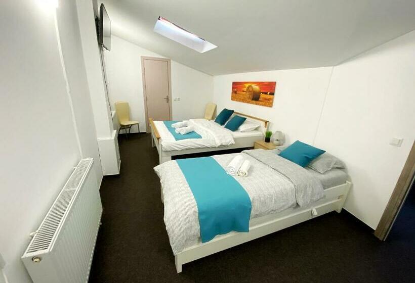 4인용 스탠다드 룸, Central Park House