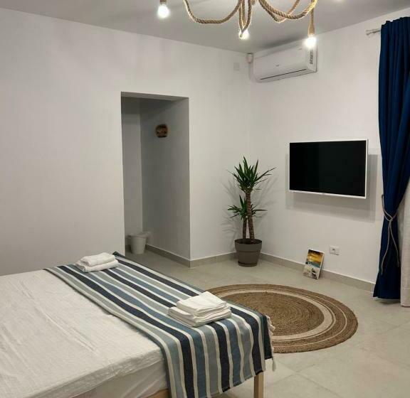 اتاق لوکس, Vadooinn