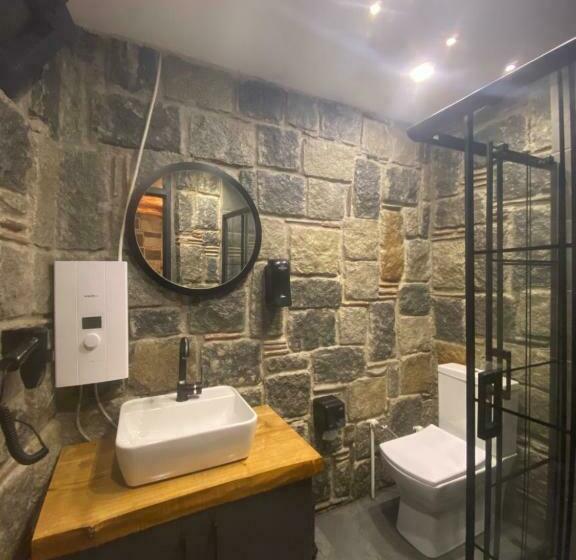 デラックスの４人部屋, Elavina Suit Bungalov