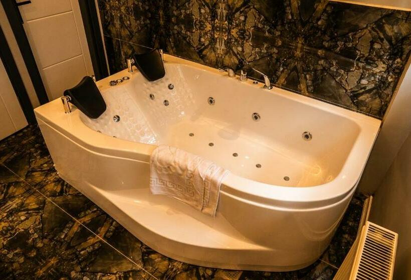 Camera Standard con Idromassaggio, Ck Palace