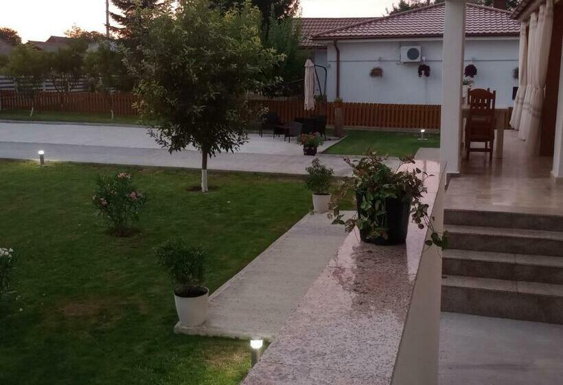 غرفة قياسية, Pestele Ca Odinioară