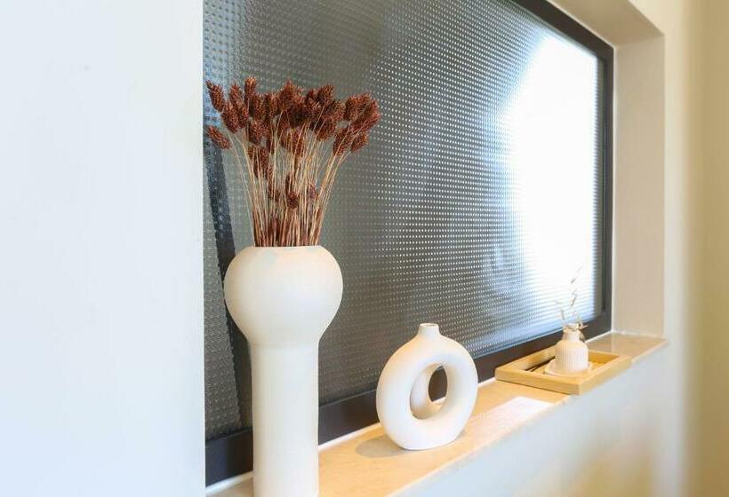 סוויטה אקזקיוטיב, Kaktus Suites