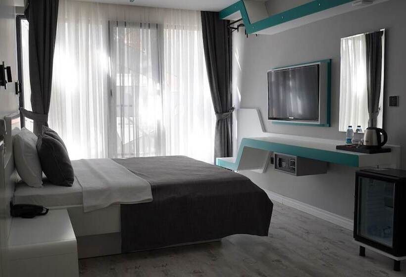 标准间, Midis Otel