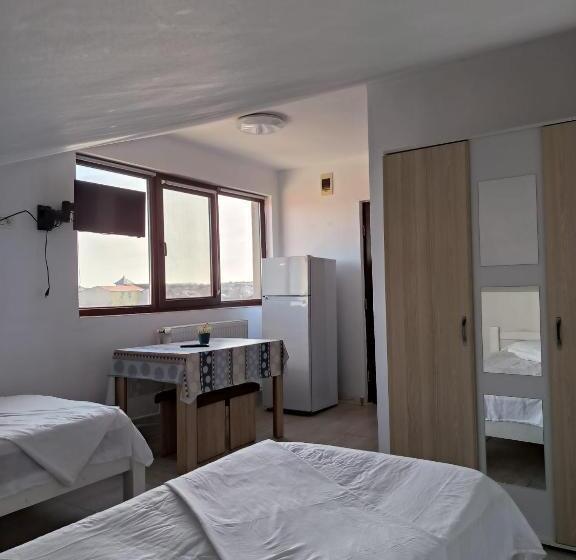 스위트, Vila Gherghisan